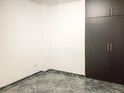 Apartamento de 2 alcobas en arriendo en La America, Medellín, 46 m² · foto 10 de 14