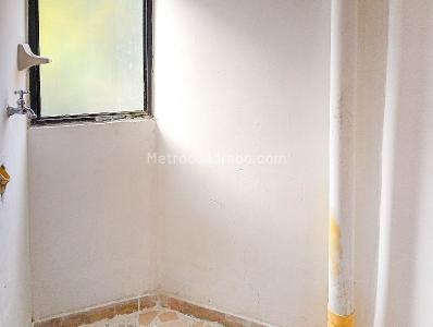Apartamento de 2 alcobas en arriendo en La America, Medellín, 46 m² · foto 11 de 14