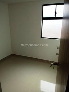 Apartamento de 2 alcobas en arriendo en El Velodromo, Medellín, 68 m² · foto 5 de 11