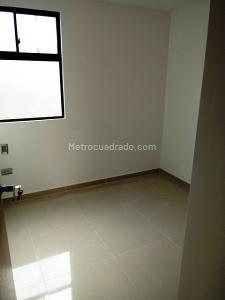 Apartamento de 2 alcobas en arriendo en El Velodromo, Medellín, 68 m² · foto 6 de 11