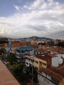 Apartamento de 2 alcobas en arriendo en El Velodromo, Medellín, 68 m² · foto 10 de 11