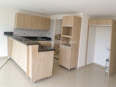 Apartamento de 3 alcobas en arriendo en El Velodromo, Medellín, 90 m² · foto 4 de 9