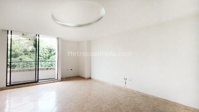Apartamento de 3 alcobas en arriendo en Rosales, Medellín, 90 m² · foto 3 de 17