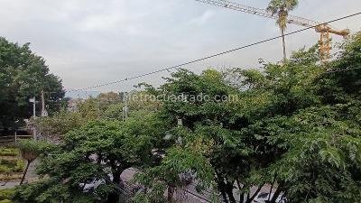 Apartamento de 3 alcobas en arriendo en Rosales, Medellín, 90 m² · foto 4 de 17