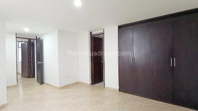 Apartamento de 3 alcobas en arriendo en Rosales, Medellín, 90 m² · foto 9 de 17
