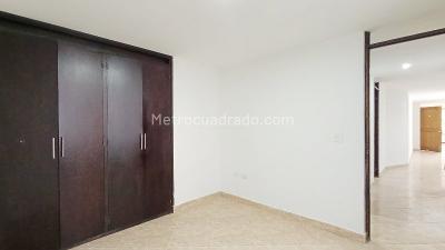 Apartamento de 3 alcobas en arriendo en Rosales, Medellín, 90 m² · foto 11 de 17