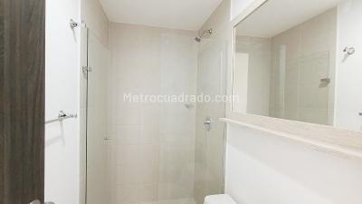 Apartamento de 2 alcobas en arriendo en El Velodromo, Medellín, 75 m² · foto 13 de 16