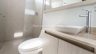 Apartamento de 2 alcobas en arriendo en El Velodromo, Medellín, 75 m² · foto 14 de 16