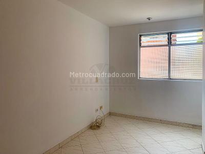 Apartamento de 3 alcobas en arriendo en La America, Medellín, 70 m² · foto 14 de 19