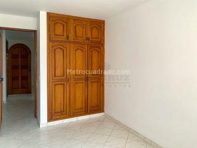 Apartamento de 3 alcobas en arriendo en La America, Medellín, 70 m² · foto 15 de 19