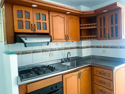 Apartamento de 3 alcobas en arriendo en La America, Medellín, 70 m² · foto 5 de 19