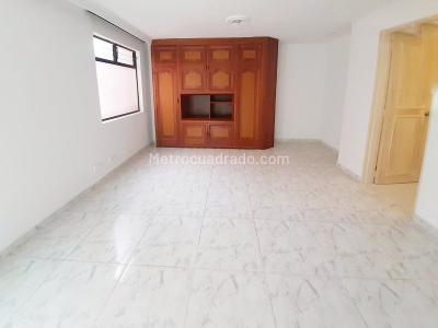 Apartamento de 2 alcobas en arriendo en Conquistadores, Medellín, 90 m² · foto 6 de 16