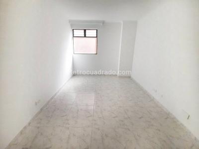 Apartamento de 2 alcobas en arriendo en Conquistadores, Medellín, 90 m² · foto 9 de 16