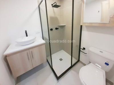 Apartamento de 2 alcobas en arriendo en Conquistadores, Medellín, 90 m² · foto 12 de 16