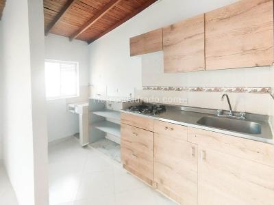 Apartamento de 2 alcobas en arriendo en Bello, Bello, 94 m² · foto 3 de 11