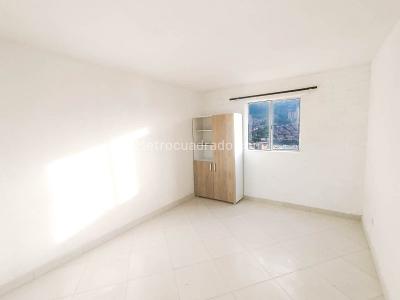 Apartamento de 2 alcobas en arriendo en Bello, Bello, 94 m² · foto 6 de 11