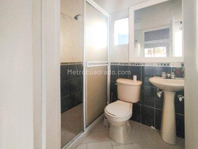 Apartamento de 2 alcobas en arriendo en Bello, Bello, 94 m² · foto 11 de 11