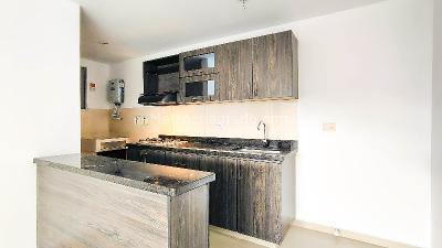Apartamento de 3 alcobas en arriendo en Los Colores, Medellín, 57 m² · foto 3 de 15