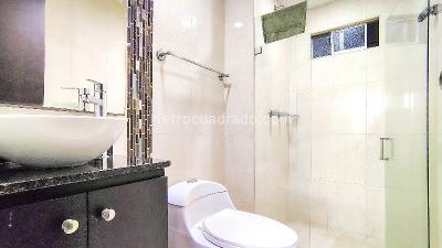 Apartamento de 3 alcobas en arriendo en Los Colores, Medellín, 57 m² · foto 12 de 15