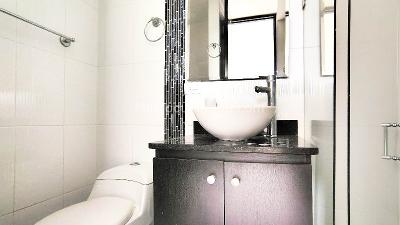 Apartamento de 3 alcobas en arriendo en Los Colores, Medellín, 57 m² · foto 13 de 15