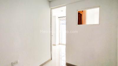 Apartamento de 3 alcobas en arriendo en Laureles, Medellín, 144 m² · foto 7 de 17