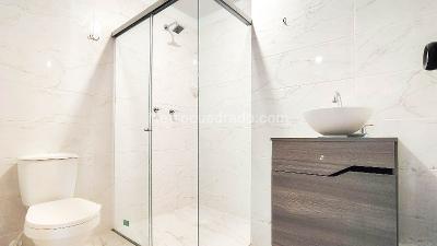 Apartamento de 3 alcobas en arriendo en Laureles, Medellín, 144 m² · foto 16 de 17