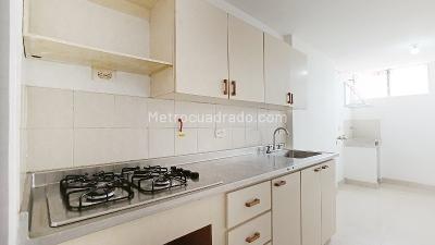 Apartamento de 3 alcobas en arriendo en La América, Medellín, 86 m² · foto 5 de 15
