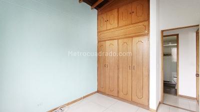 Apartamento de 3 alcobas en arriendo en La América, Medellín, 86 m² · foto 10 de 15