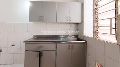 Apartamento de 3 alcobas en arriendo en El Velodromo, Medellín, 90 m² · foto 4 de 14