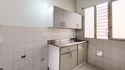 Apartamento de 3 alcobas en arriendo en El Velodromo, Medellín, 90 m² · foto 5 de 14