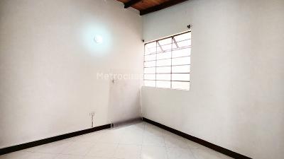 Apartamento de 3 alcobas en arriendo en El Velodromo, Medellín, 90 m² · foto 9 de 14