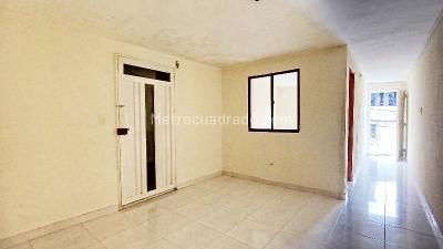 Apartamento de 3 alcobas en arriendo en Antonio Nariño, Medellín, 72 m² · foto 2 de 14
