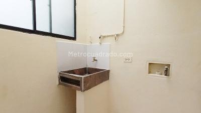Apartamento de 3 alcobas en arriendo en Antonio Nariño, Medellín, 72 m² · foto 12 de 14