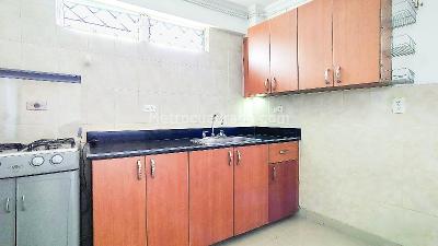 Apartamento de 2 alcobas en arriendo en La Almeria, Medellín, 50 m² · foto 3 de 13