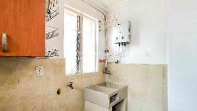 Apartamento de 2 alcobas en arriendo en La Almeria, Medellín, 50 m² · foto 9 de 13