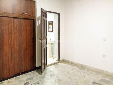 Casa de 5 alcobas en arriendo en Boston, Medellín, 280 m² · foto 14 de 20