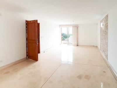 Apartamento de 4 alcobas en venta en Calasanz, Medellín, 185 m² · foto 3 de 20