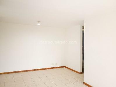 Apartamento de 3 alcobas en arriendo en La Pradera, Medellín, 77 m² · foto 1 de 16