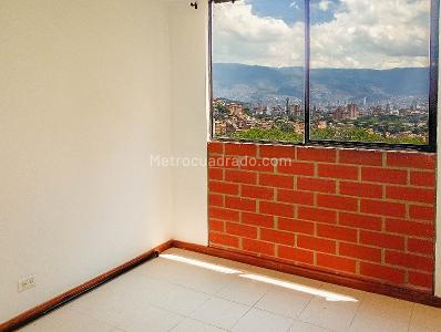 Apartamento de 3 alcobas en arriendo en La Pradera, Medellín, 77 m² · foto 8 de 16