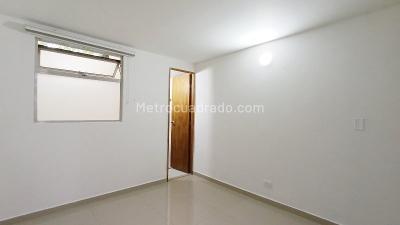 Apartamento de 3 alcobas en arriendo en Laureles, Medellín, 78 m² · foto 8 de 16