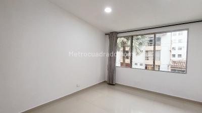 Apartamento de 3 alcobas en arriendo en Laureles, Medellín, 78 m² · foto 9 de 16