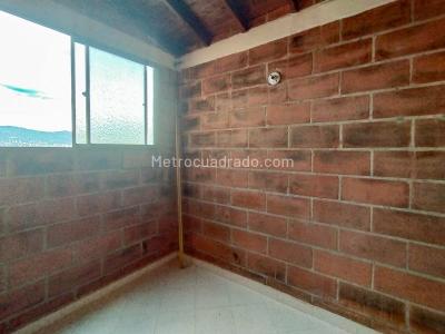 Apartamento de 2 alcobas en arriendo en La Floresta, Medellín, 45 m² · foto 13 de 18
