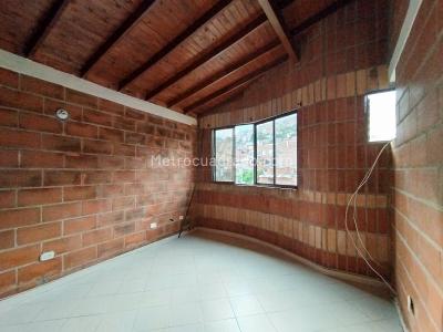Apartamento de 2 alcobas en arriendo en La Floresta, Medellín, 45 m² · foto 4 de 18