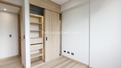 Apartamento de 3 alcobas en arriendo en El Poblado, Medellín, 72 m² · foto 8 de 17