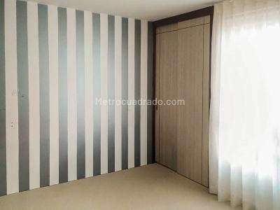 Apartamento de 3 alcobas en arriendo en Bolivariana, Medellín, 110 m² · foto 10 de 12