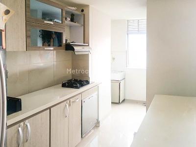 Apartamento de 3 alcobas en arriendo en Bolivariana, Medellín, 110 m² · foto 4 de 12
