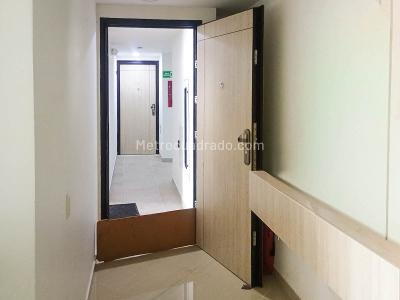 Apartamento de 3 alcobas en arriendo en Bolivariana, Medellín, 110 m² · foto 6 de 12