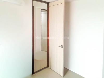 Apartamento de 3 alcobas en arriendo en Bolivariana, Medellín, 110 m² · foto 8 de 12
