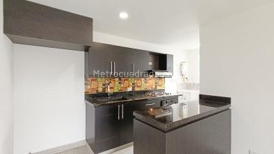 Apartamento de 3 alcobas en arriendo en Villa Carlota, Medellín, 85 m² · foto 5 de 20