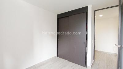 Apartamento de 3 alcobas en arriendo en Villa Carlota, Medellín, 85 m² · foto 12 de 20